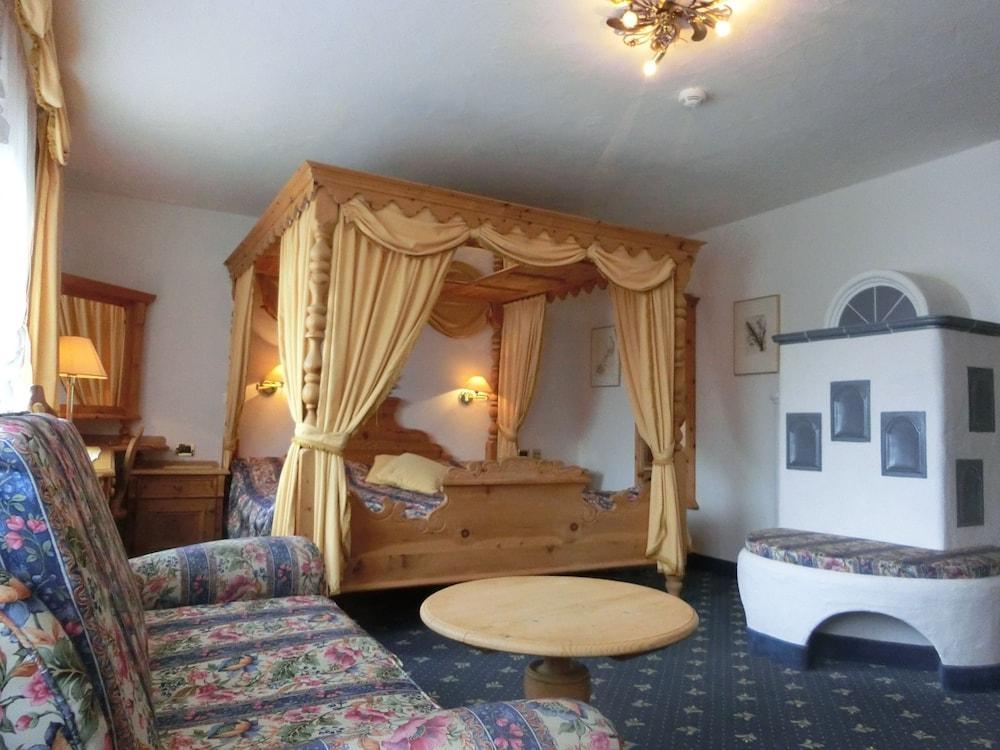Garni Criss Hotel Colfosco Kültér fotó